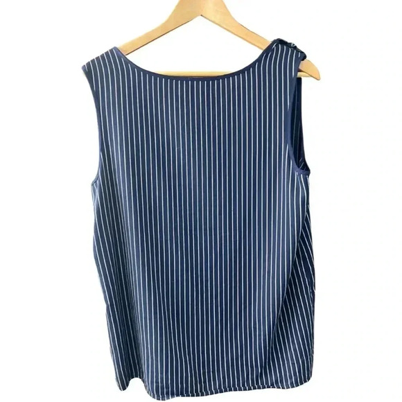 Banana Republic Factory pin striped navy tank sleeveless shirt size medium - Picture 3 of 4